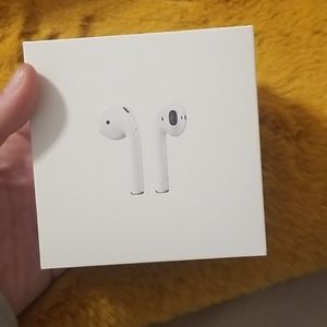 Brand new Apple airpods